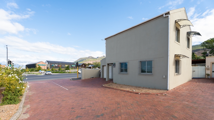 To Let 3 Bedroom Property for Rent in Paarl North Western Cape